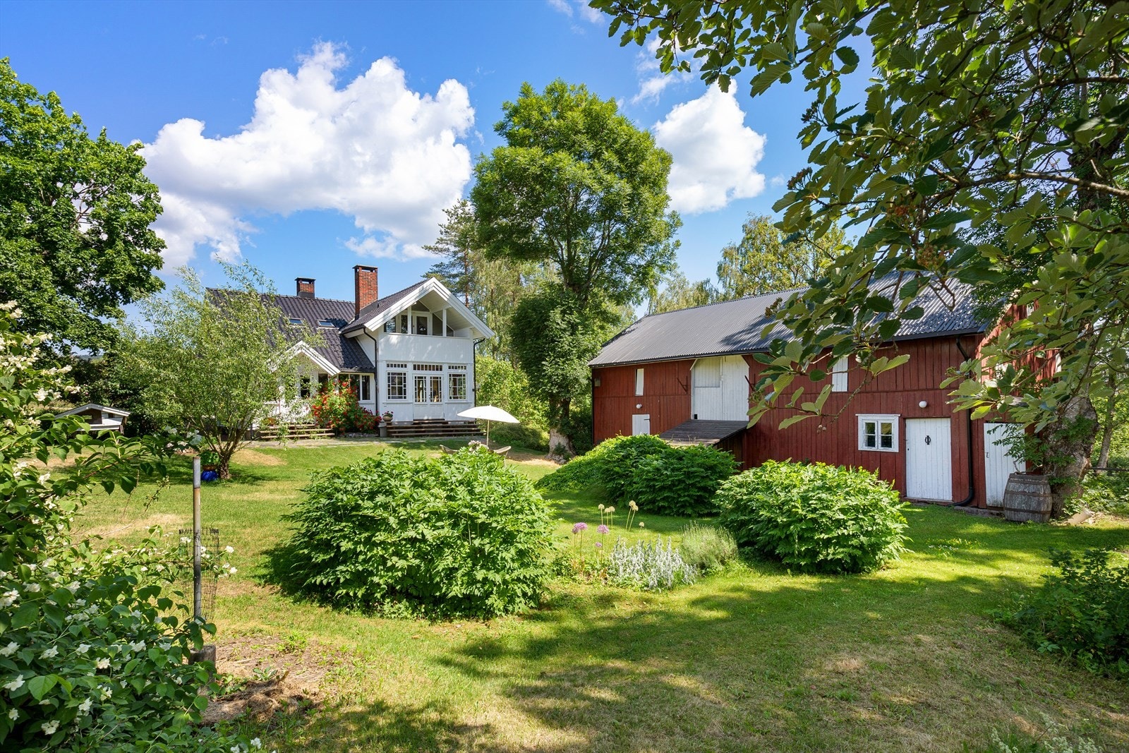 Velkommen til Ovenstadveien 21 - En småbruksdrøm på solrik tomt(7749 m²) Galleribilde