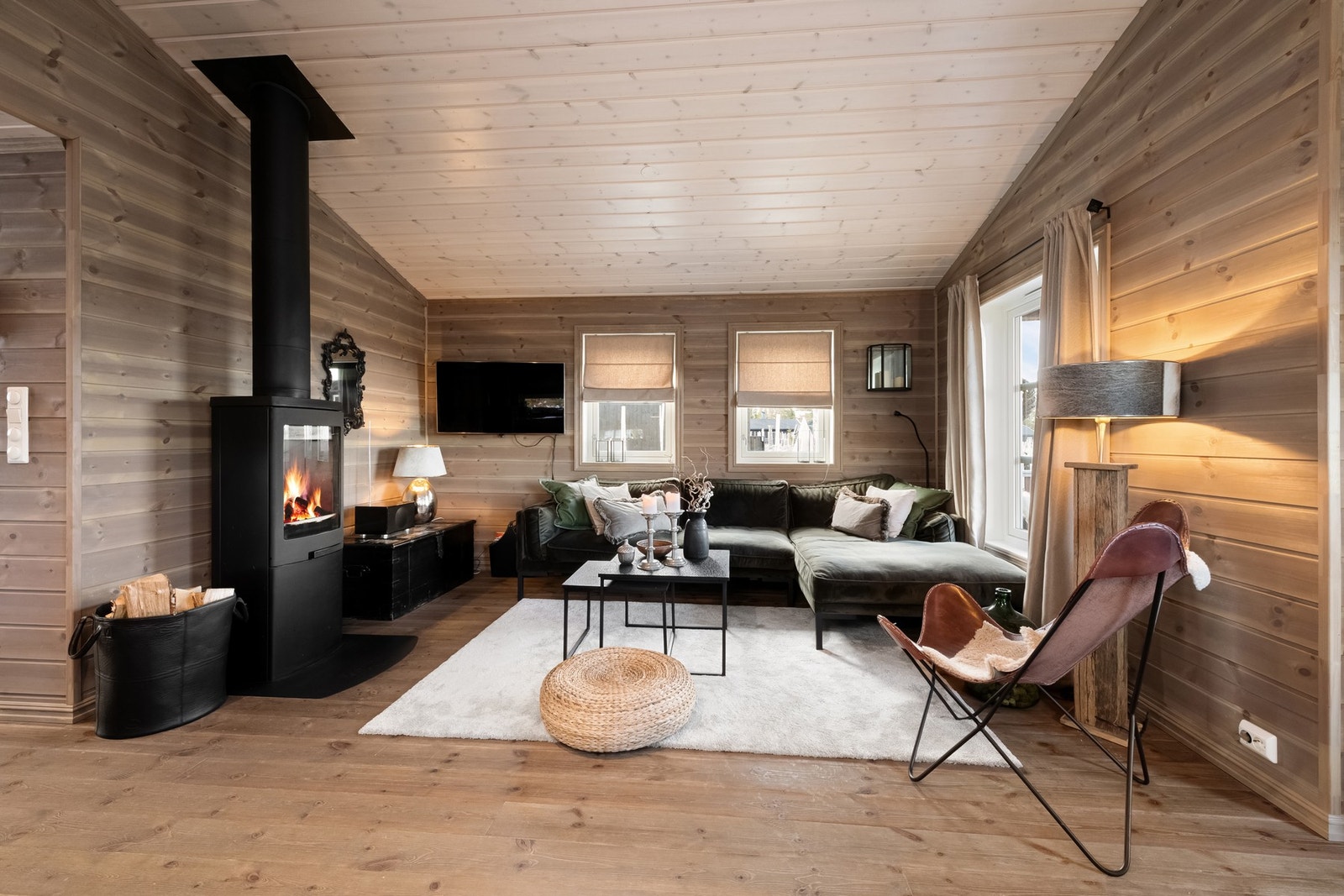 Åpen himling i stue. Galleribilde