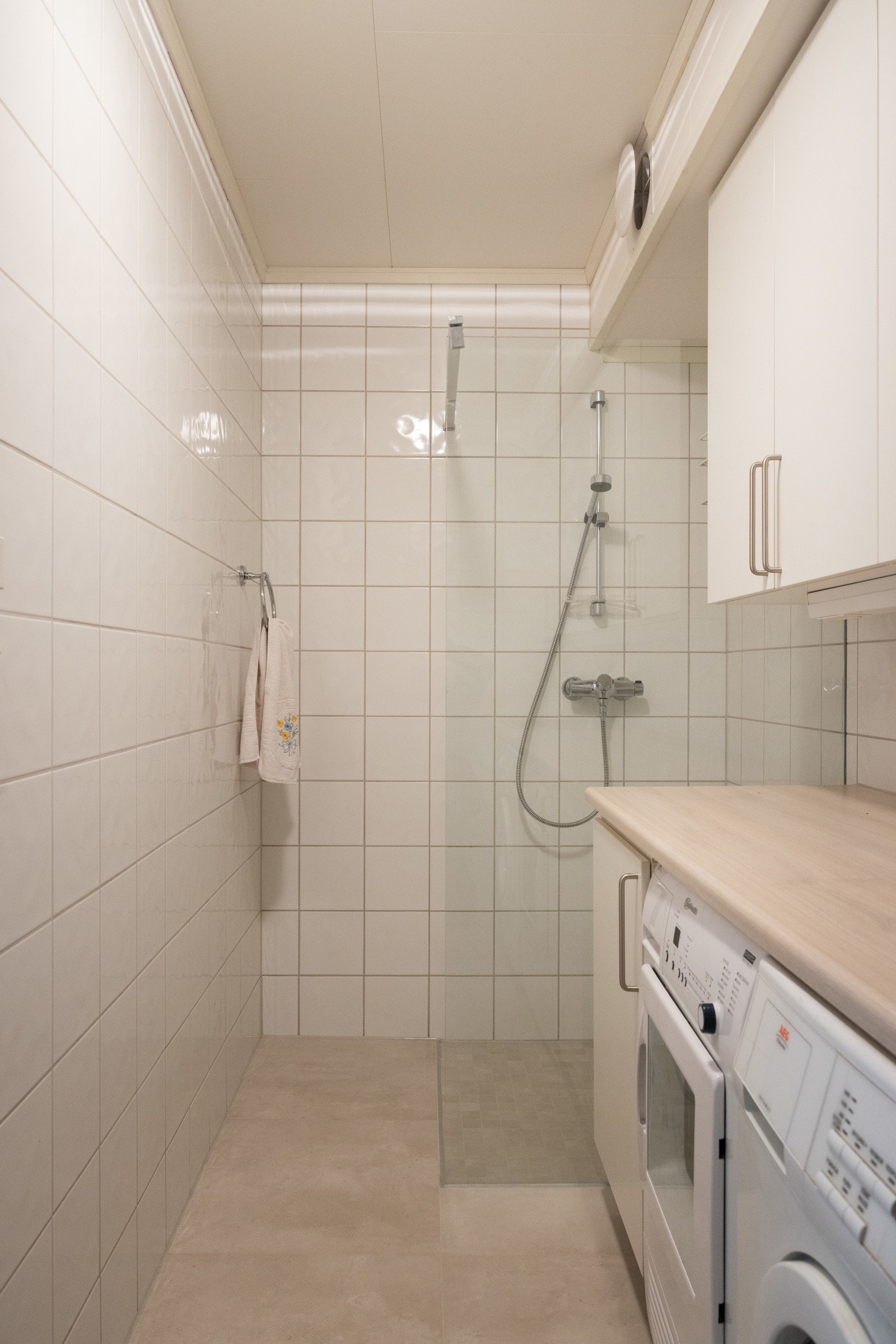 Dusjsone med glassvegg. Galleribilde