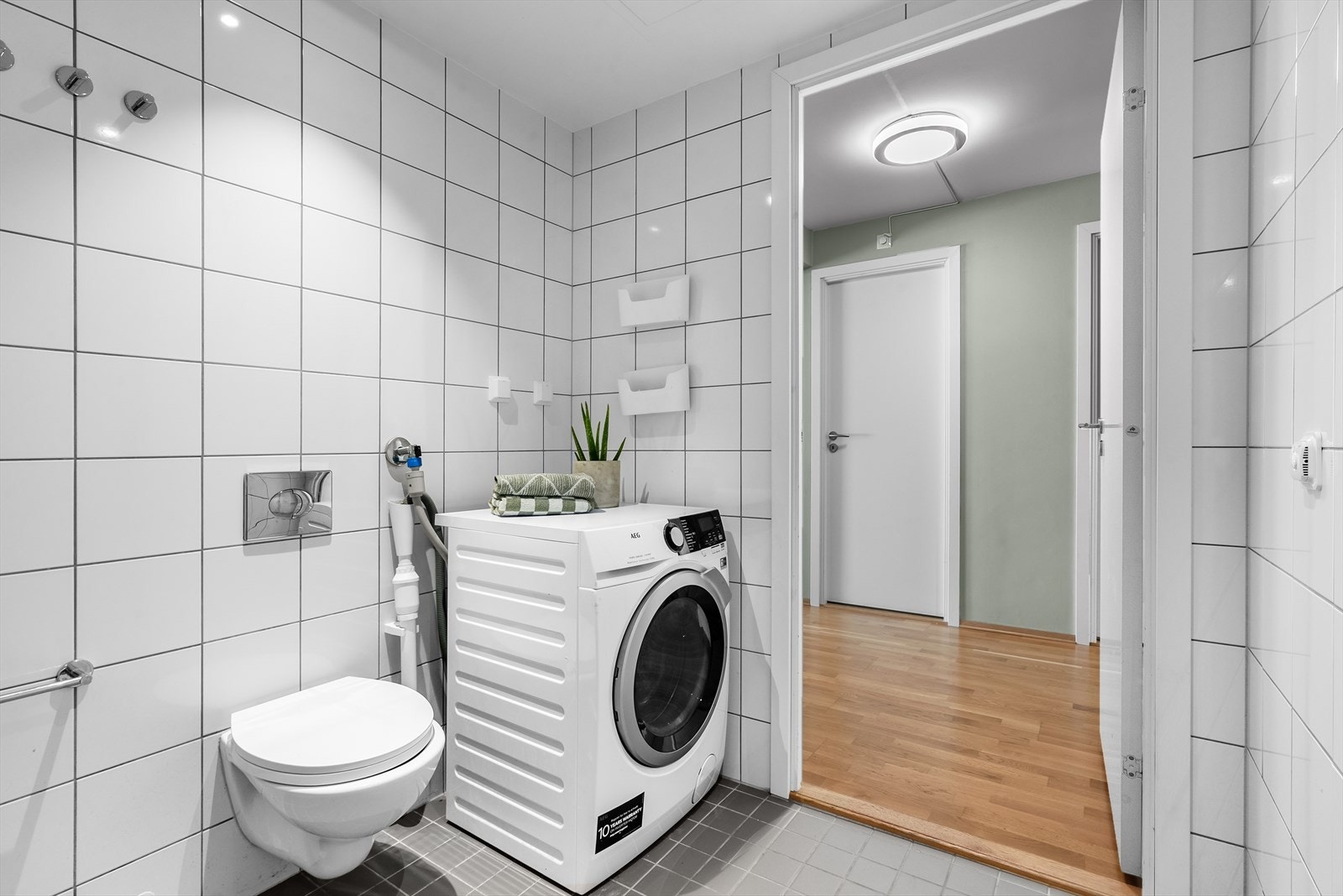 Det er opplegg for vaskemaskin. Galleribilde