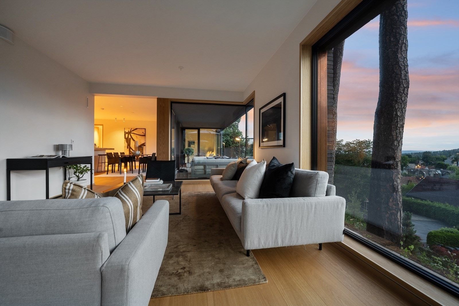 Arkitektur med særpreg, tegnet av det prisvinnende arkitektkontoret R21 Arkitekter Galleribilde