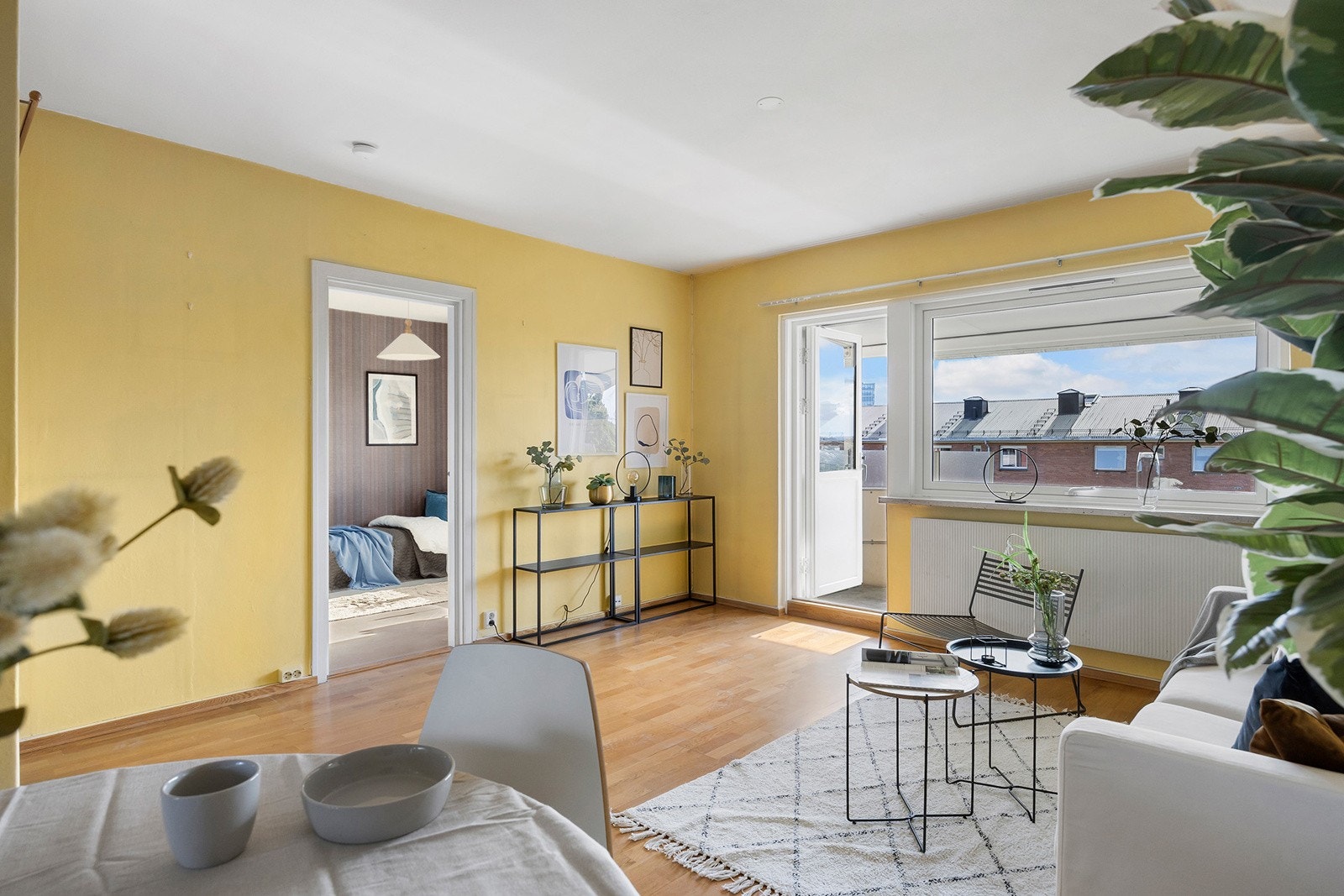 Velkommen til Karl Staaffs vei 21 presentert av OBOS eiendomsmeglere Galleribilde