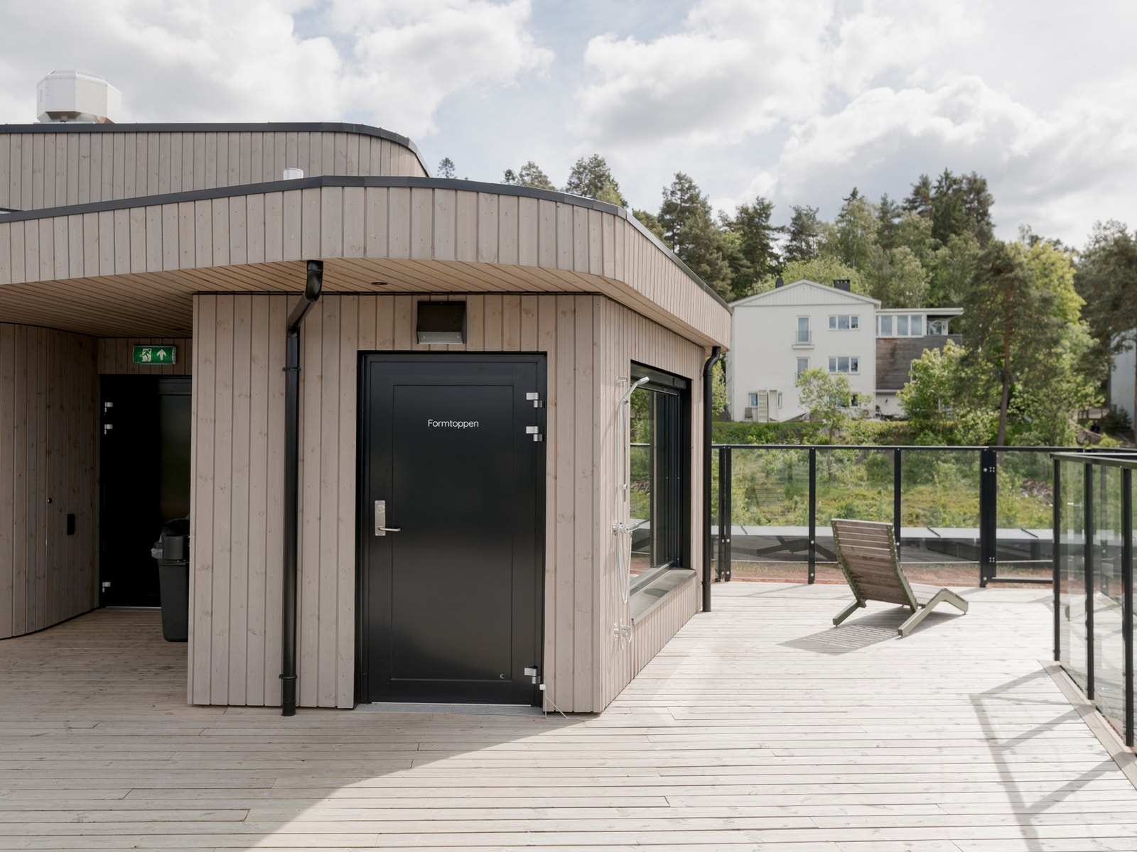 Takterrasse. Galleribilde