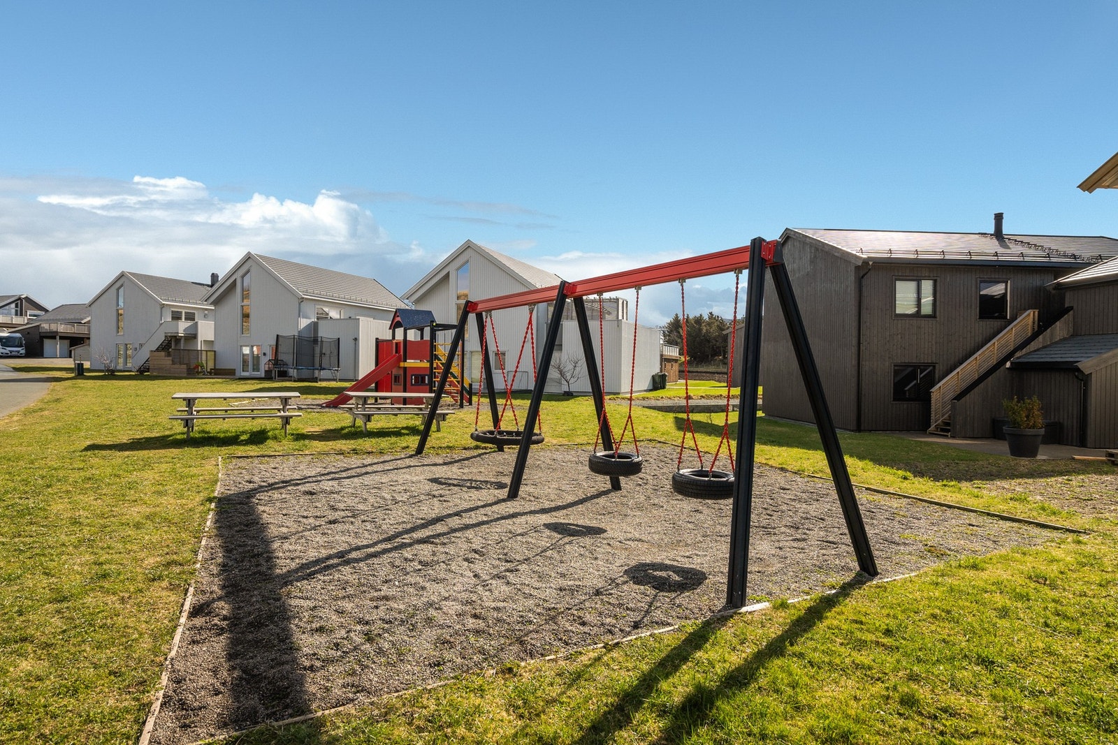 Like nedenfor eiendommen ligger en flott lekeplass. Galleribilde