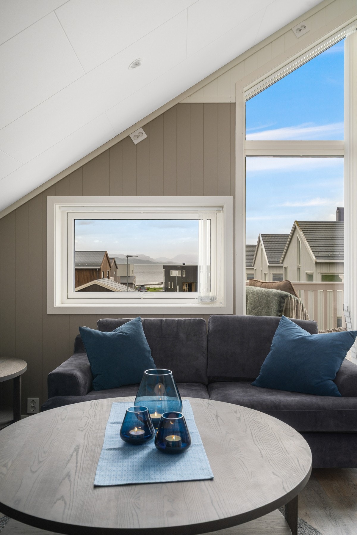 Utsikt fra loftstua. Galleribilde