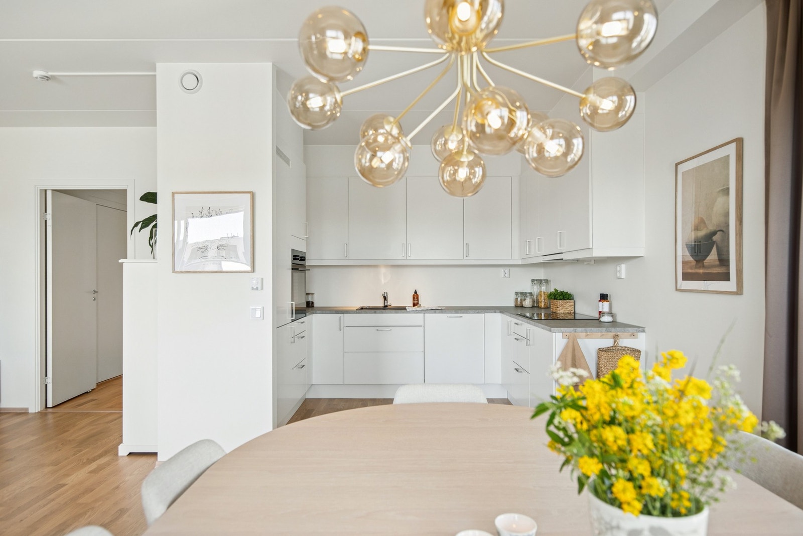 Flott med alle hvitevarer integrert. Galleribilde