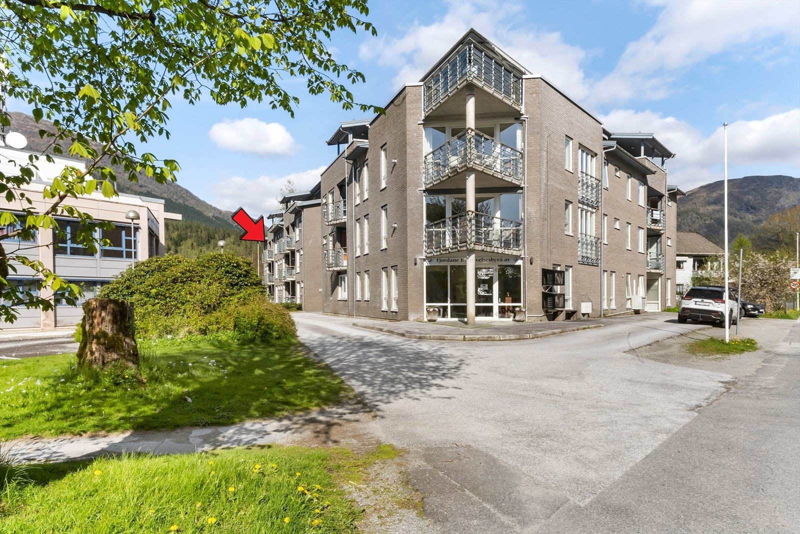 Vestvendt 3-roms i 3. etasje Galleribilde