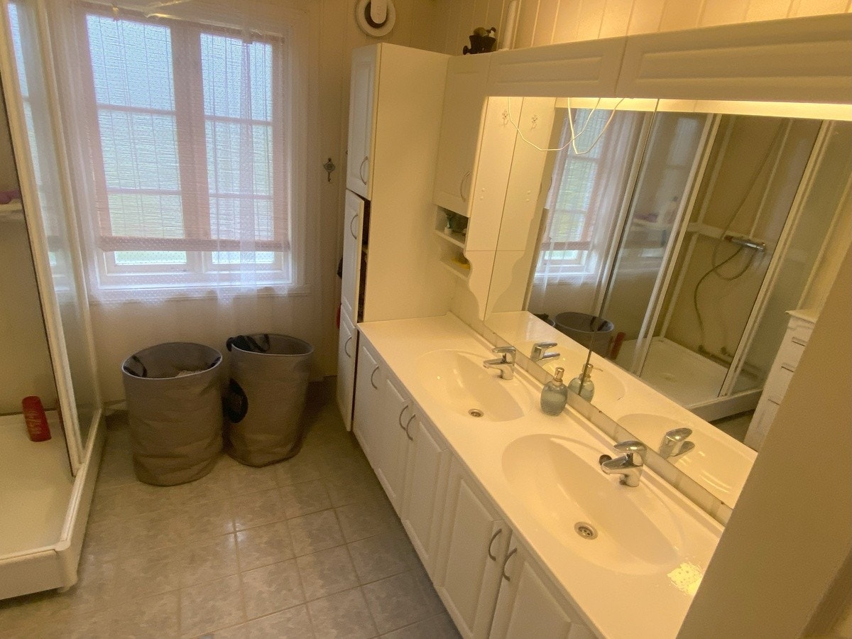 Bad 1. egt Galleribilde