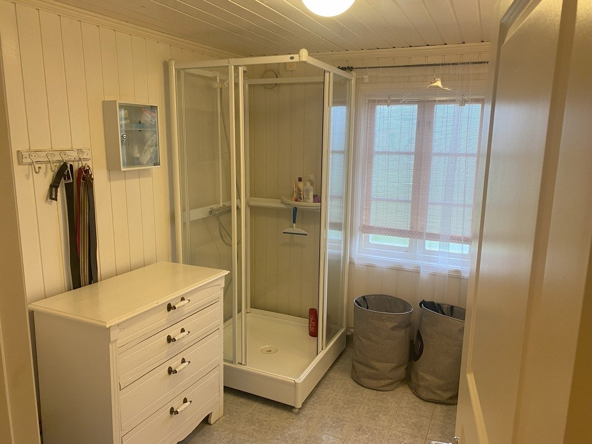 Bad 1. egt Galleribilde