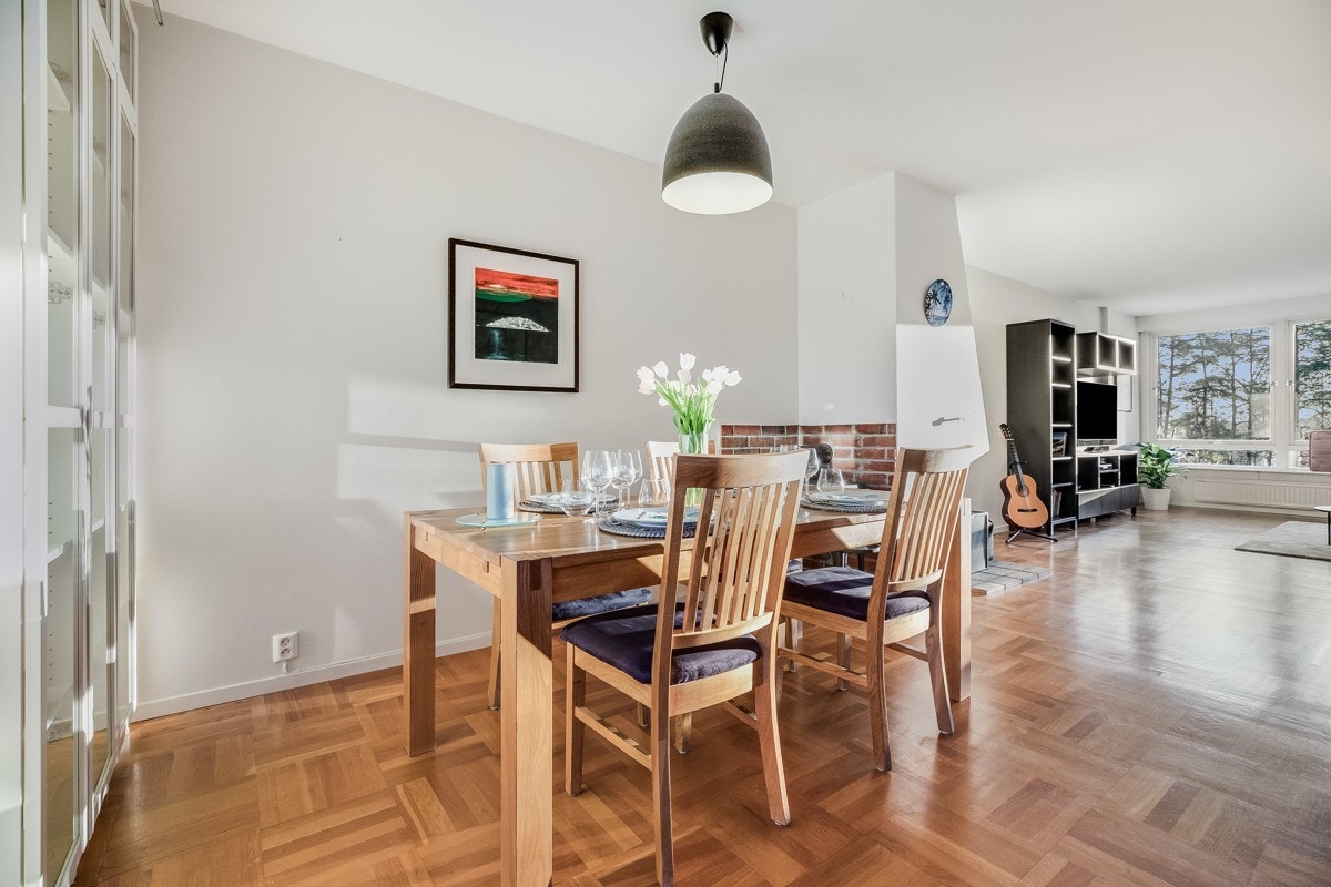 Inviter familien og venner til et hyggelig familiesammenkomst! Galleribilde