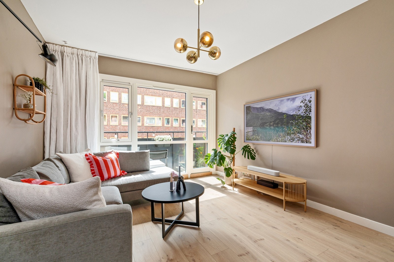 Malte overflater i moderne farger i alle rom. Galleribilde