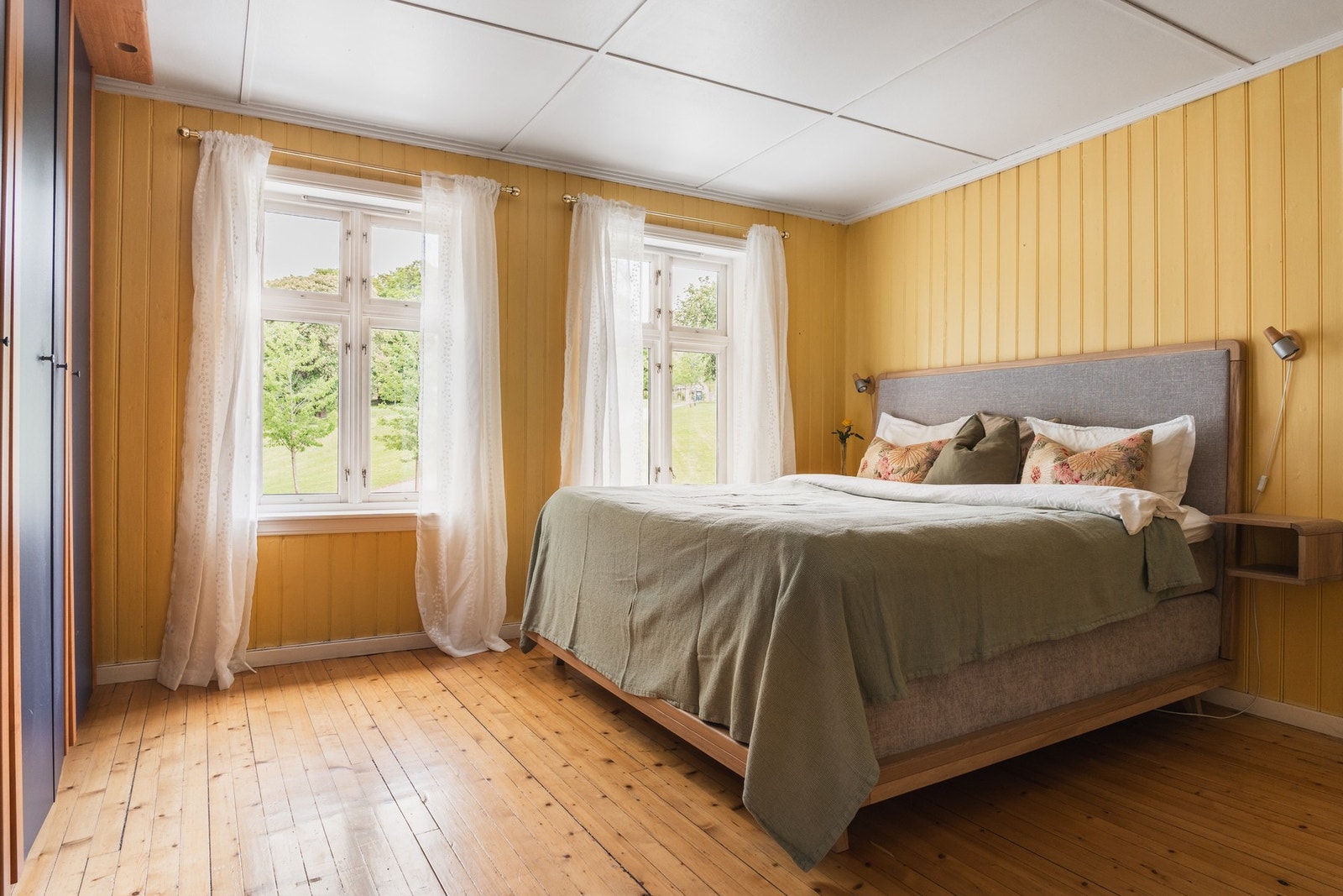 Alle soverommene i huset er av meget god størrelse og har god plass til garderobeløsninger. Galleribilde