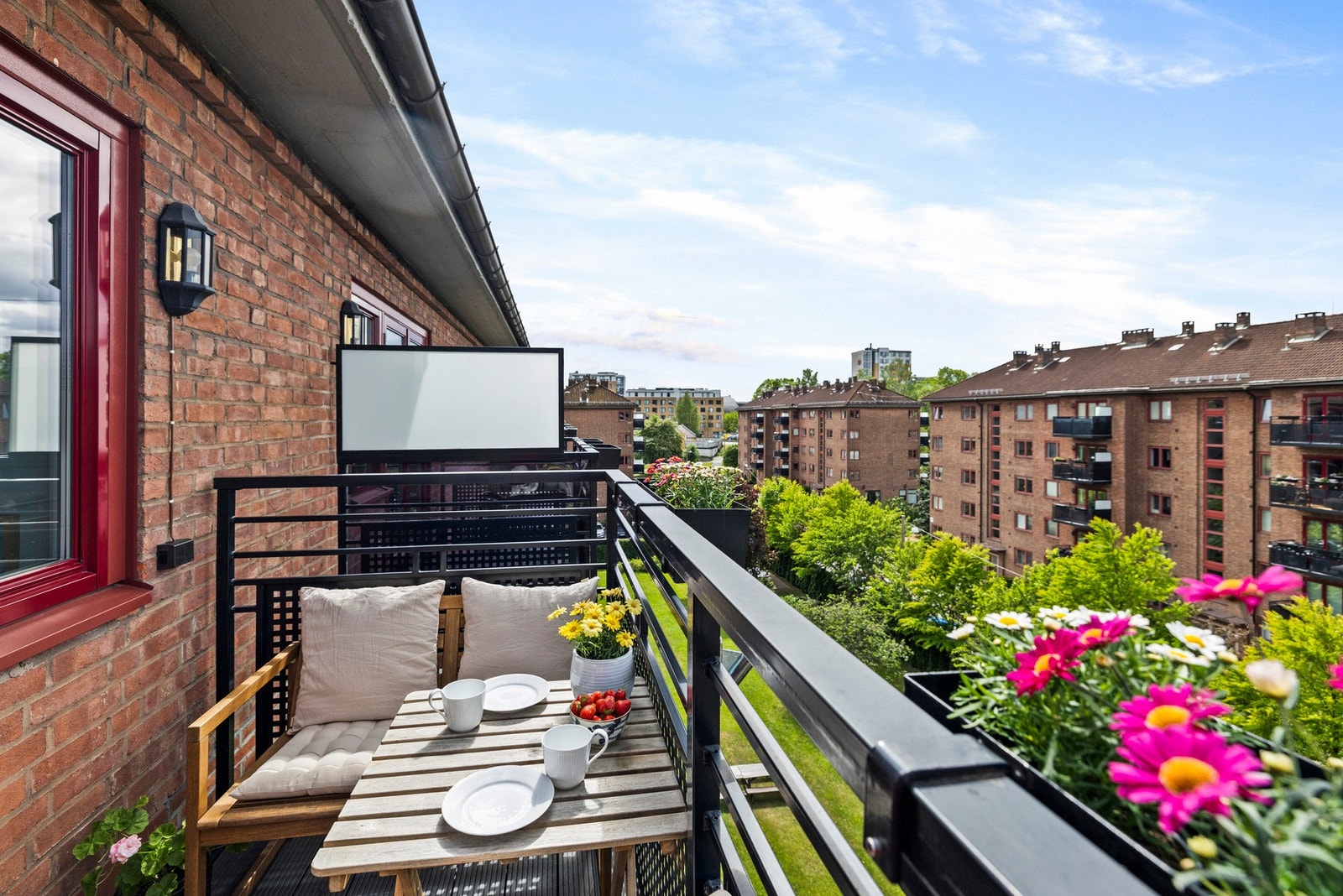 - Vestvendt balkong på ca 4 kvm - Galleribilde