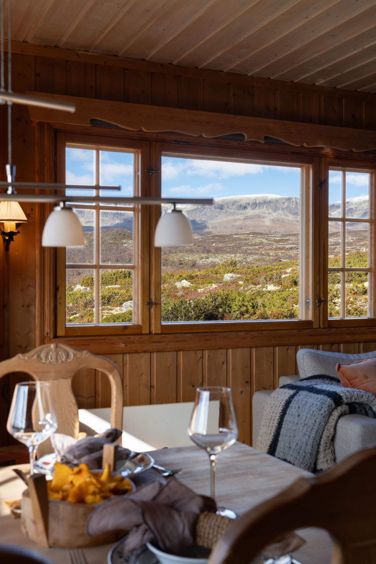 Storslagen utsikt mot Hallingskarvet Galleribilde