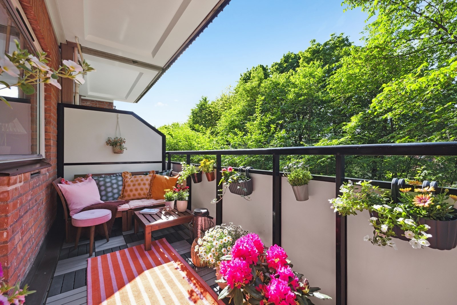 Velkommen til Schouterrassen 14! Presentert av Didrik Temte v/DNB Eiendom Galleribilde