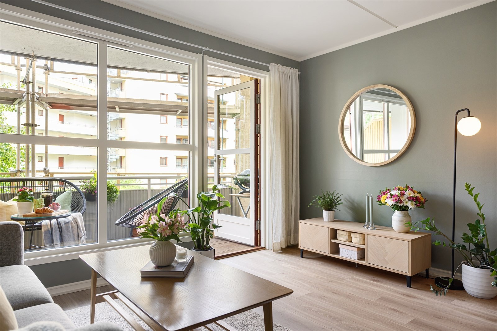 Det er behagelig gulvvarme (folie) i alle rom. Galleribilde