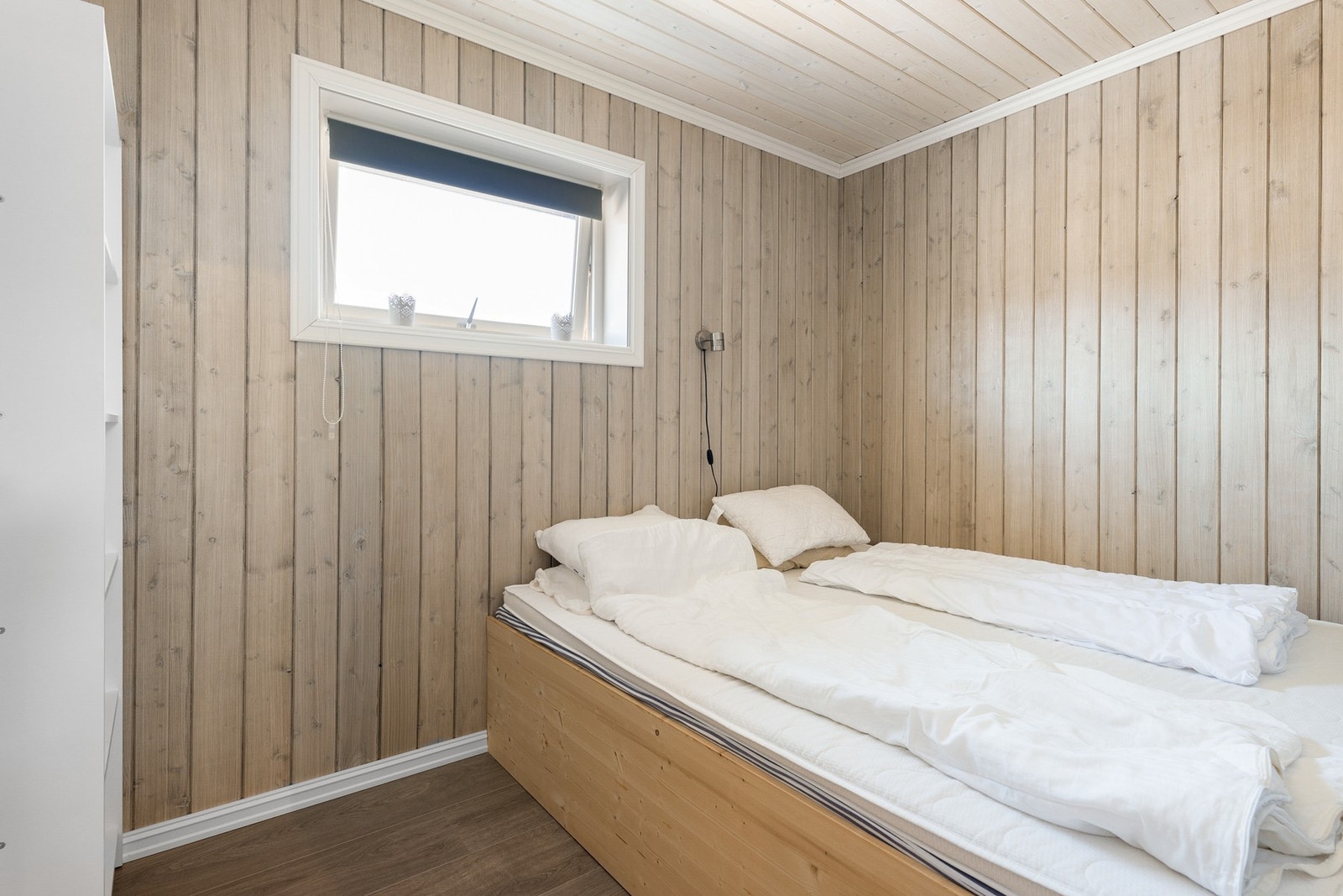 Soverom V innredet med dobbeltseng. Galleribilde