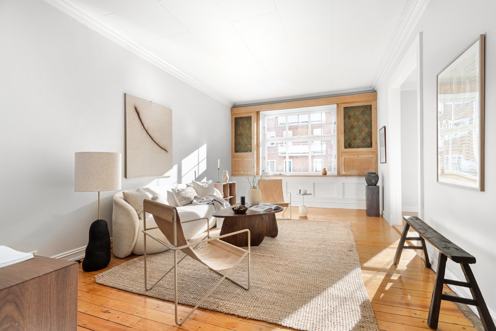 Leiligheten har en god planløsning med store rom og mye lysinnslipp. Galleribilde