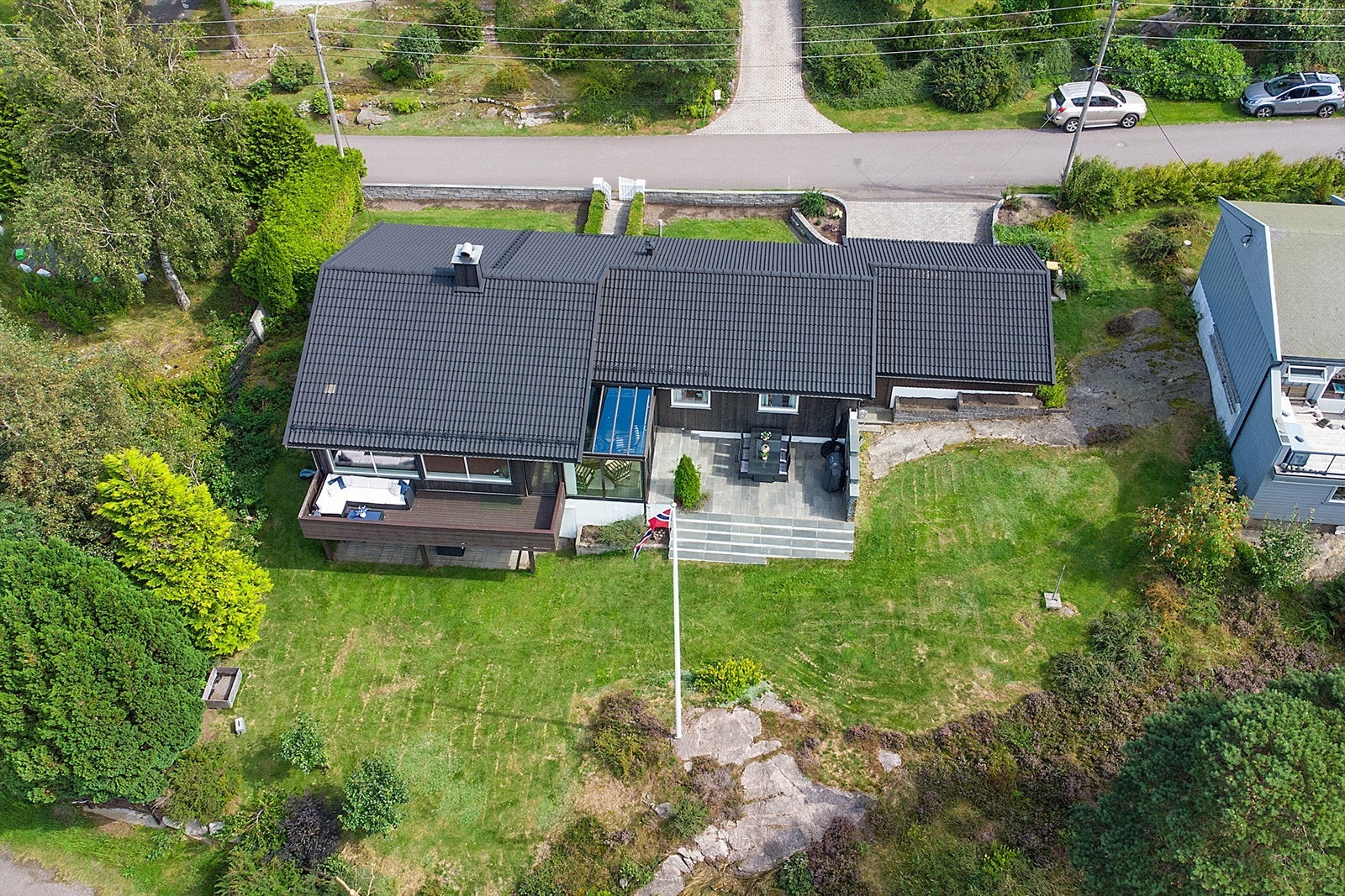 Høydefoto av den flotte eiendommen Galleribilde