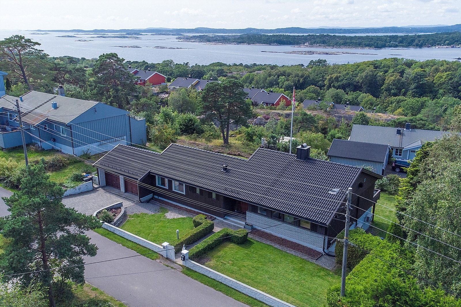 Dette er en fantastisk utsiktseiendom mot vest i attraktive Preståsen i Tjøme sentrum Galleribilde