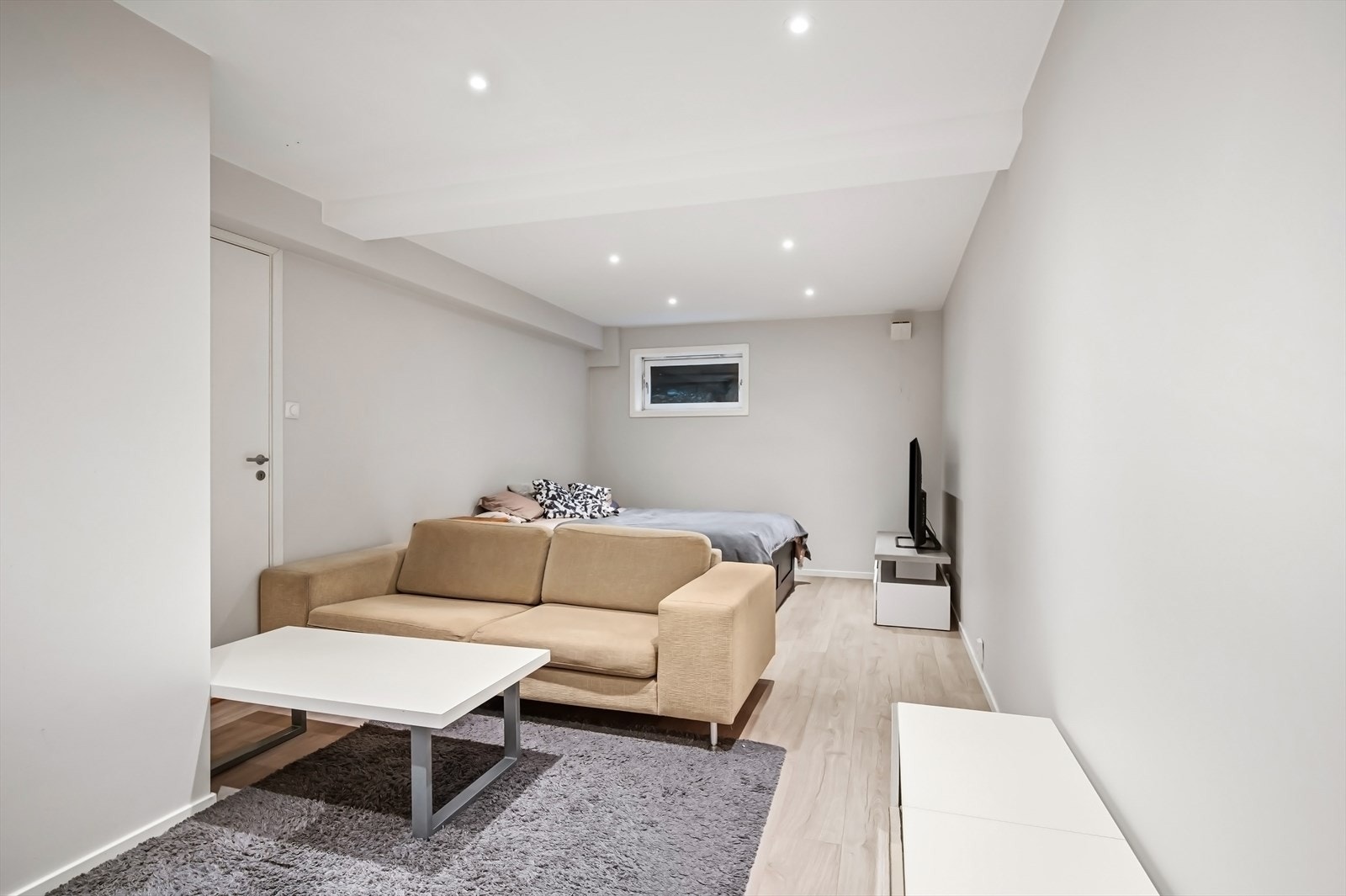 Innredet kjeller/disponibelt rom. Galleribilde