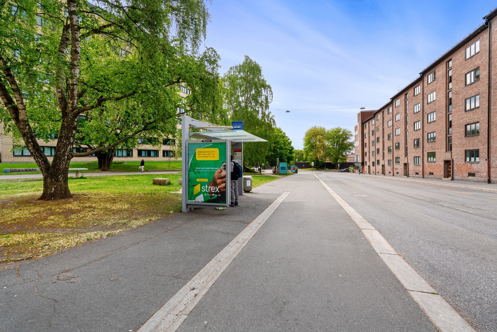 Svært sentral beliggenhet med umiddelbar nærhet til offentlig kommunikasjon Galleribilde