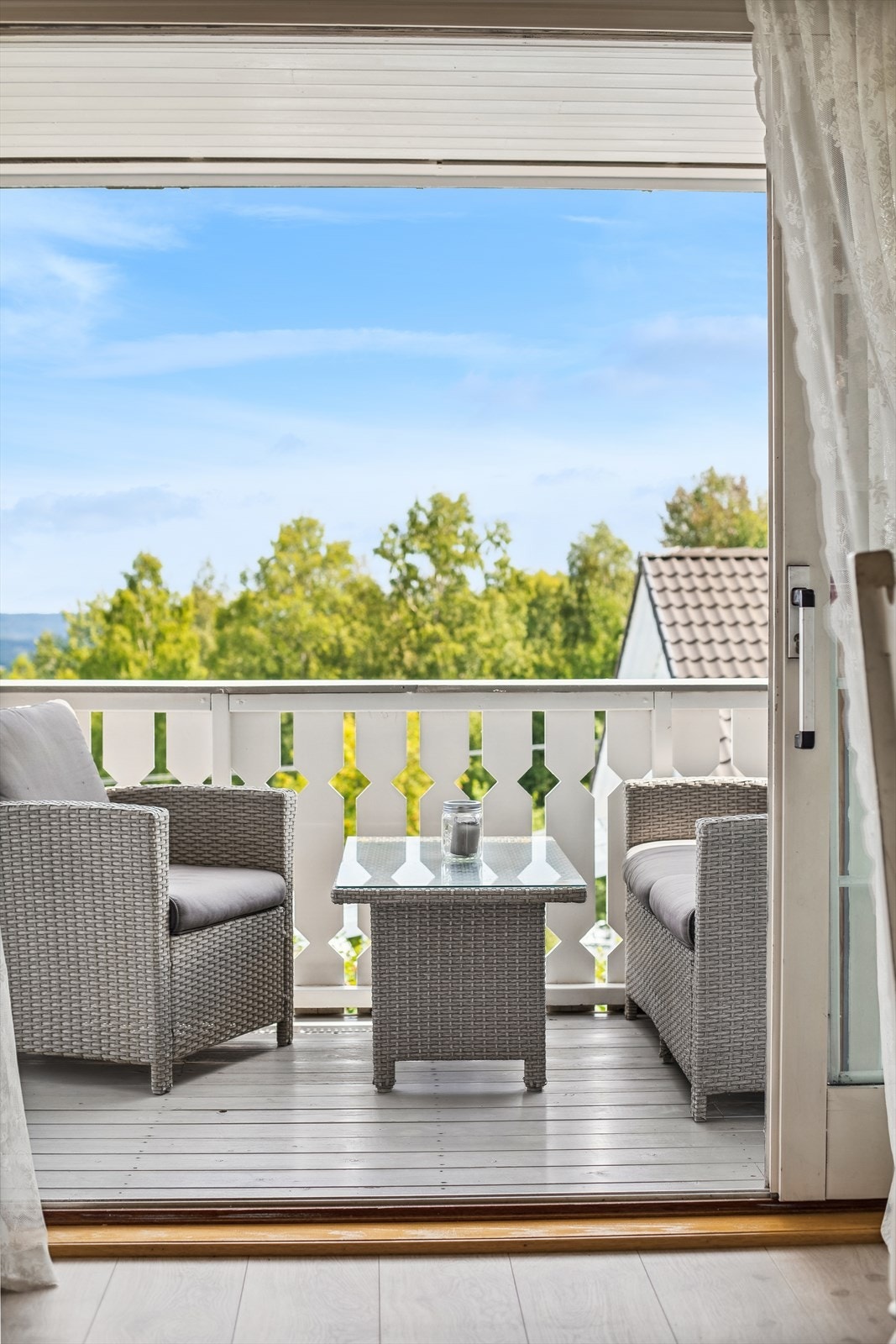 Terrasse, med adkomst fra stua. Galleribilde