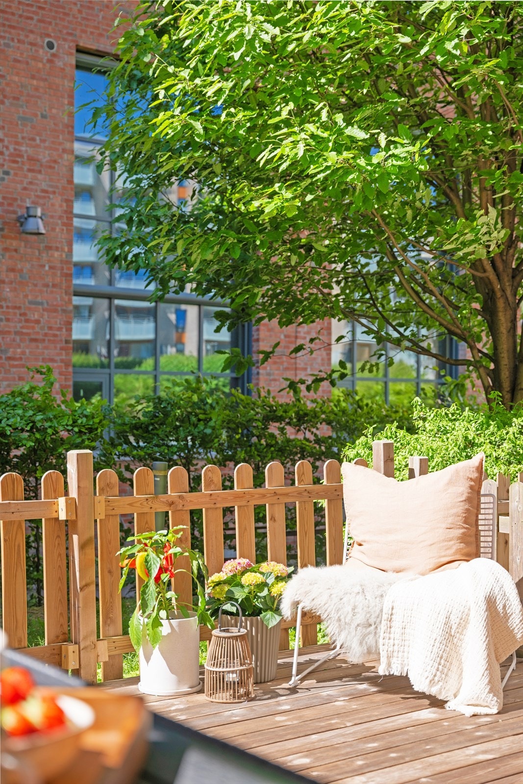 Gode solforhold på markterrassen Galleribilde
