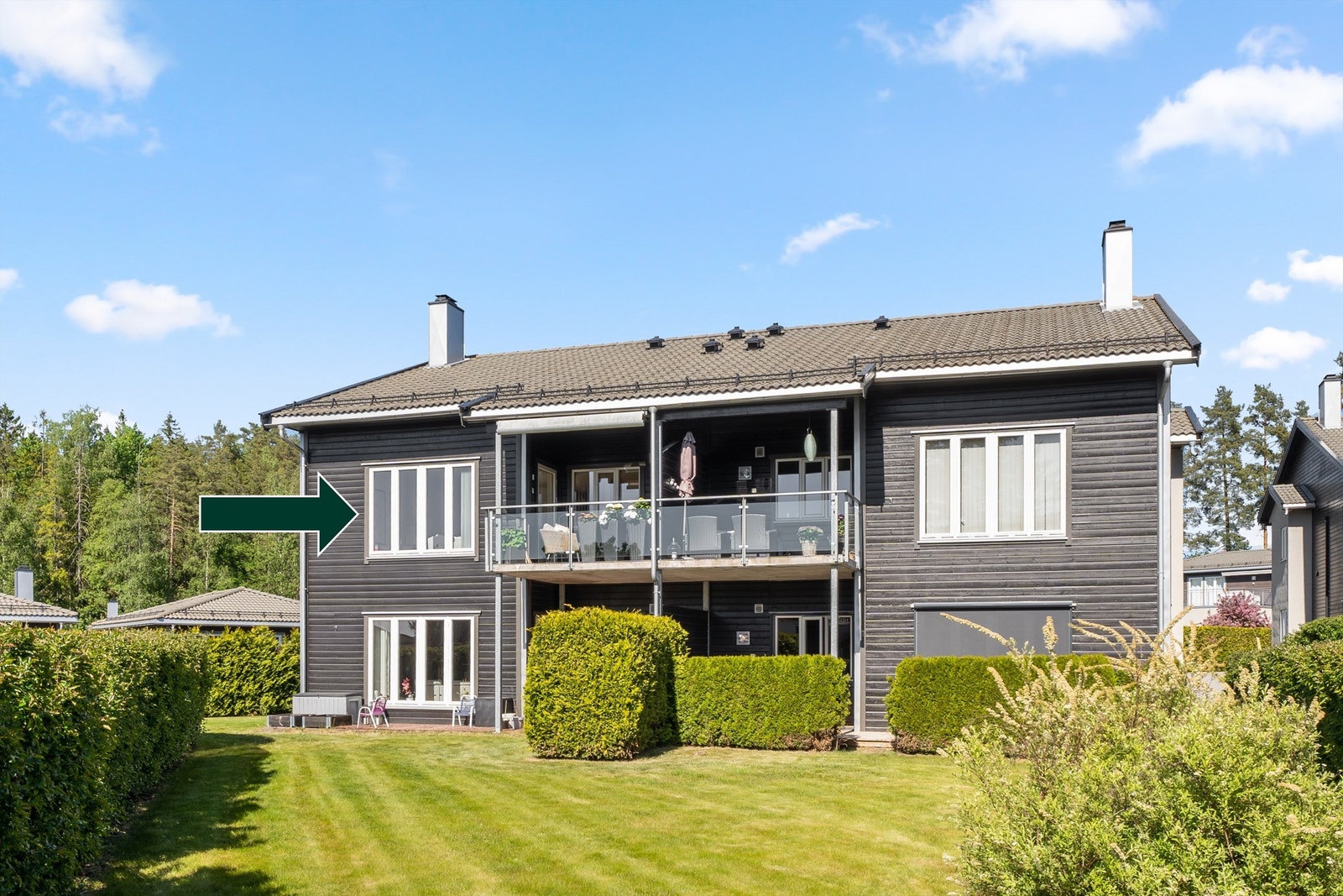 Velkommen til en gjennomgående og innbydende 4-roms i 2.etasje Galleribilde