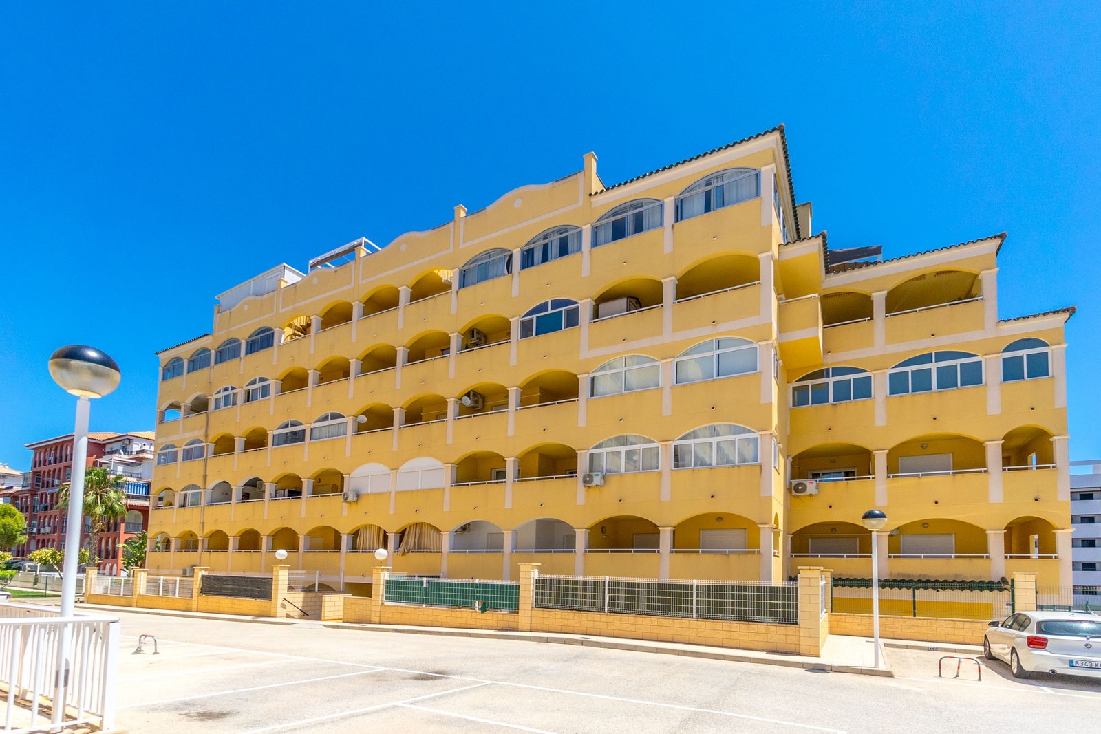 PRIVAT PARKERING Galleribilde