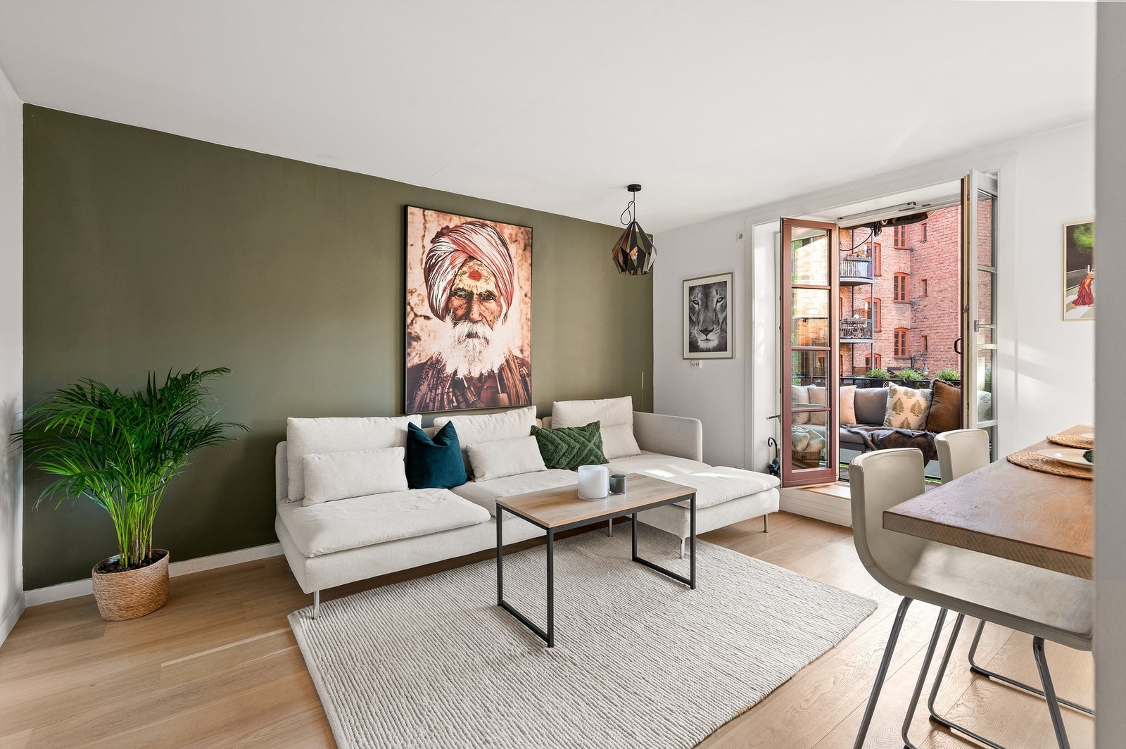 En meget tiltalende og romslig 3-roms leilighet i et hyggelig borettslag med populær beliggenhet like ved Botanisk hage Galleribilde