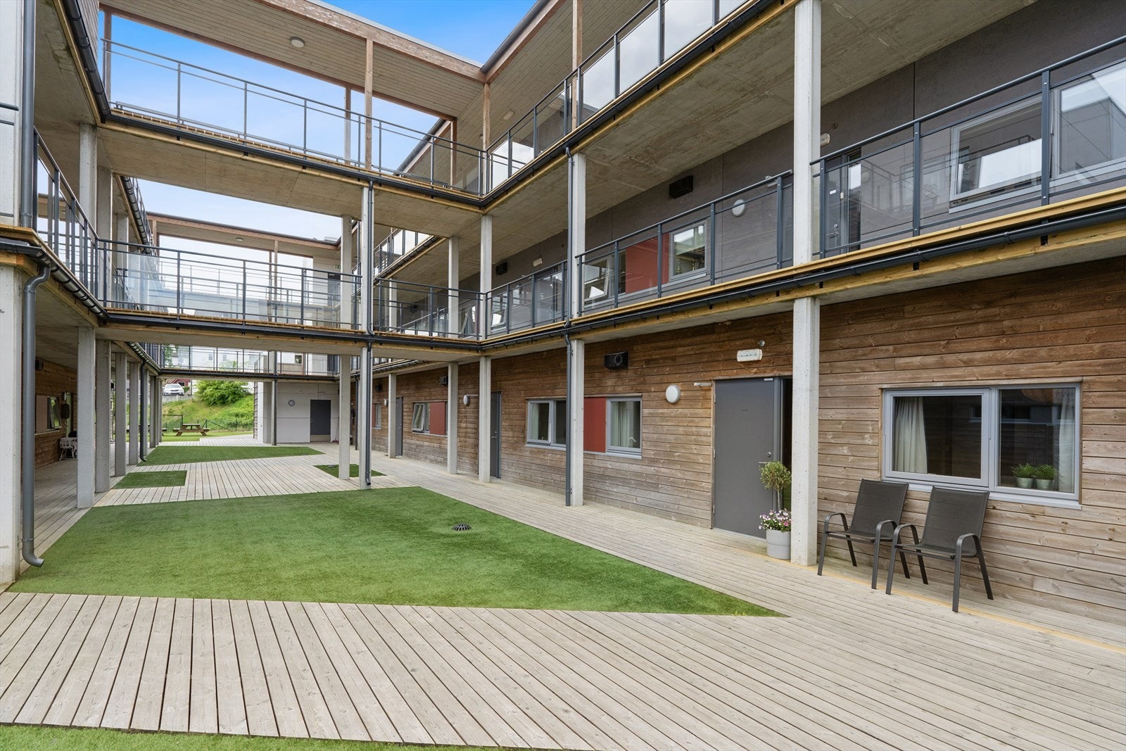 Uteområde og inngangsparti Galleribilde