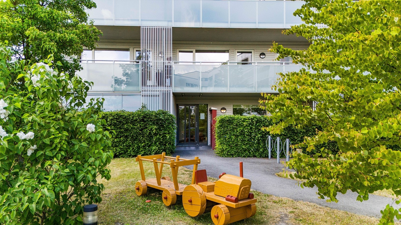 Sameiet har flere hyggelige uteområder. Galleribilde