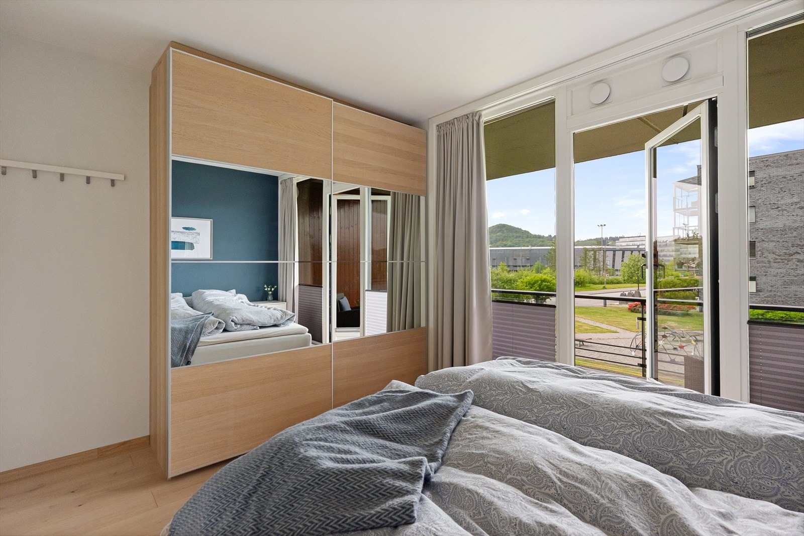 God garderobeplass Galleribilde