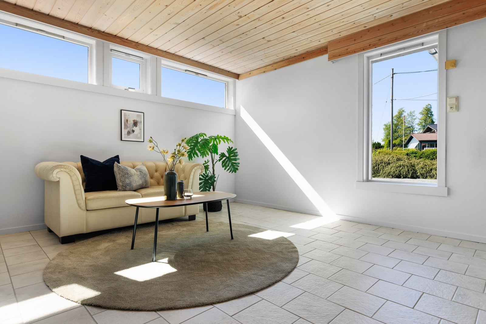 Kjellerstuen har flislagt gulv med varme. Galleribilde