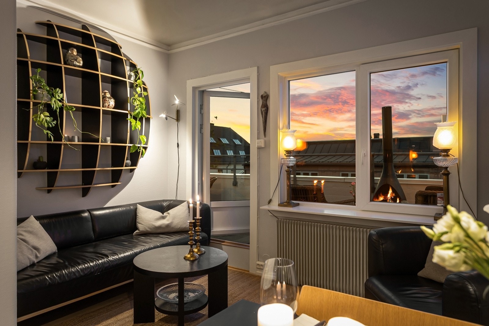 Takhøyde i stuen er ca. 2,69 meter Galleribilde