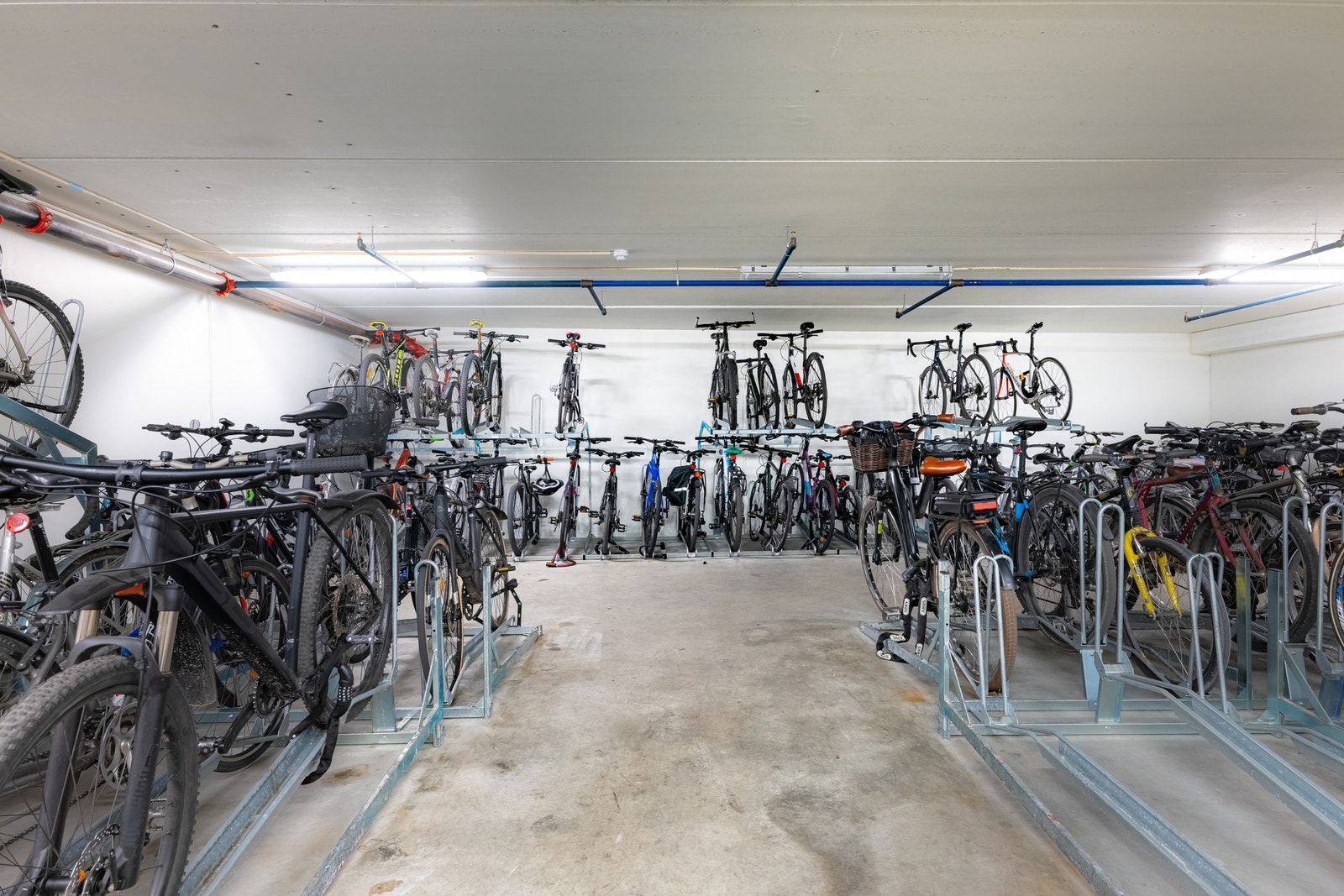 I sameiet er det to felles sykkelboder. Galleribilde