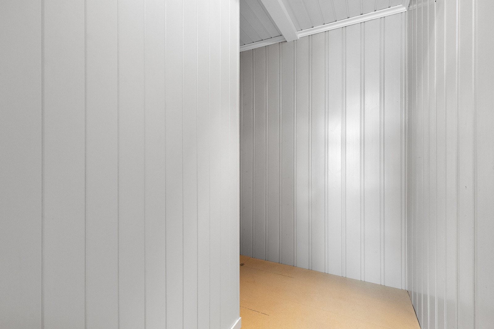 Boden tilhørende hybelen kan enkelt demonteres for å tilbakestille trappen mellom 1. og 2. etasje. Trappen er ikke demontert. Galleribilde