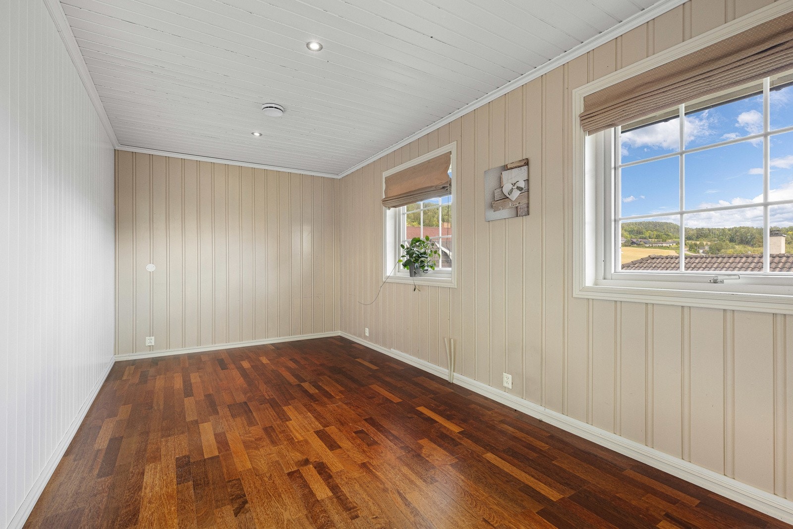 Soverom i 2. etasje er av god størrelse Galleribilde