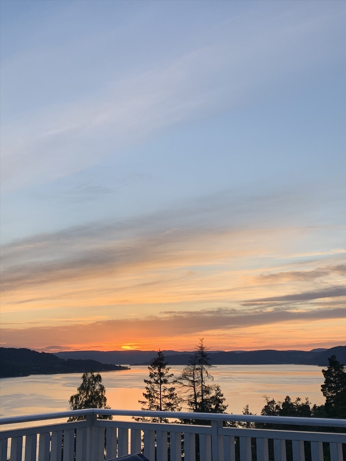 selgers bilde av fantastisk solnedgang Galleribilde