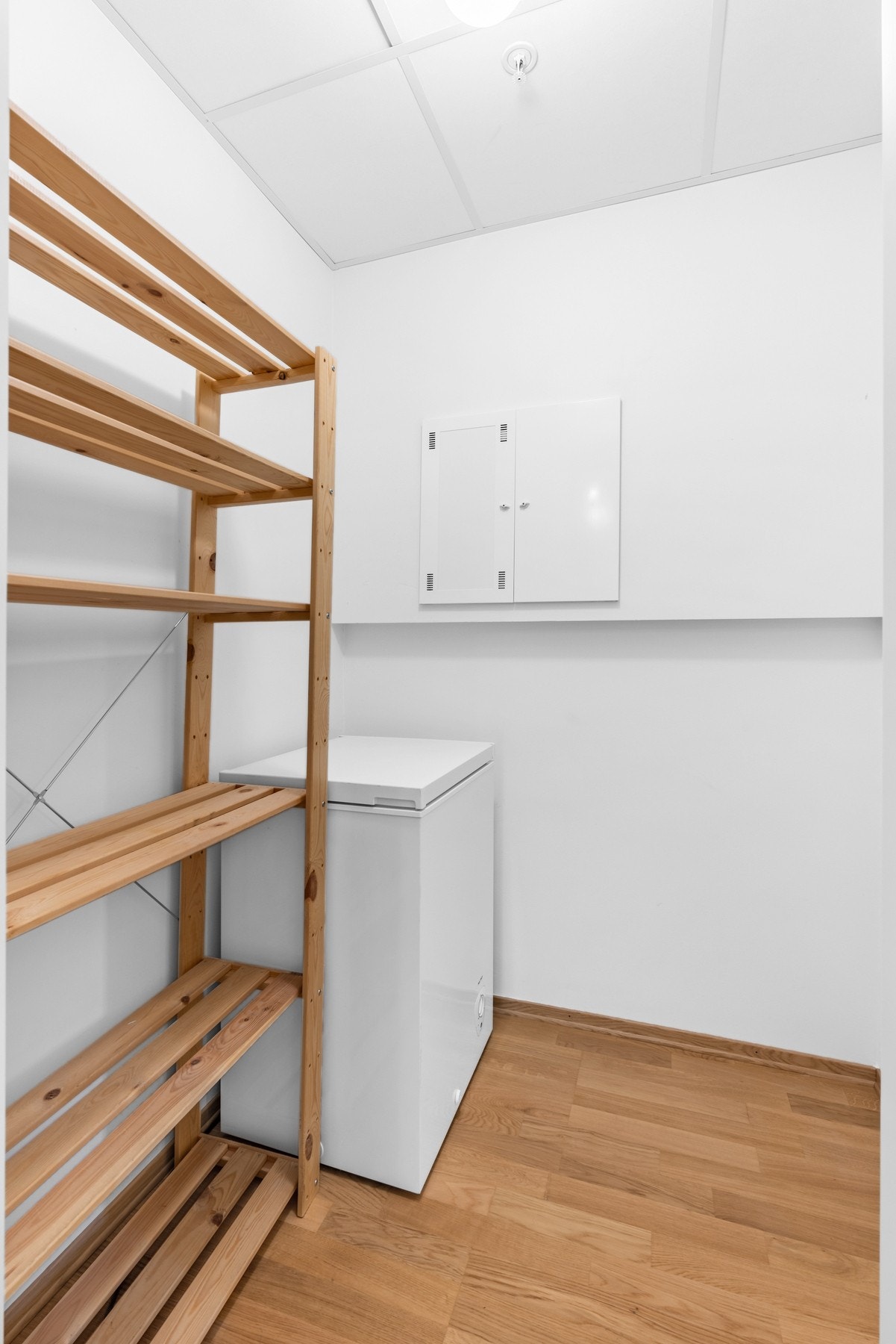 Soverom III har adkomst til en praktisk, innvendig bod. Her er det også strømuttak. Galleribilde