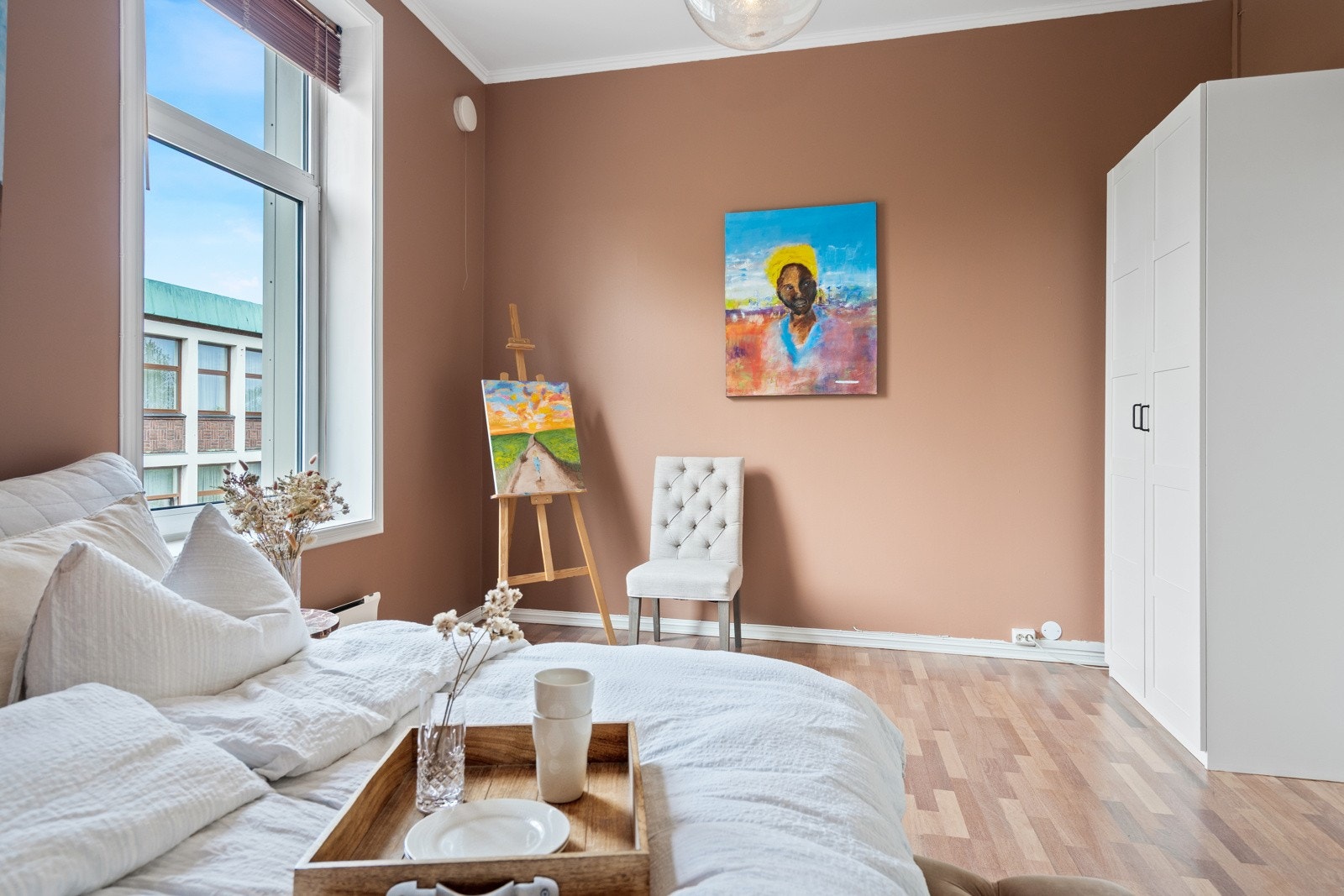 Her er det god takhøyde på hele 3.25 m. Galleribilde