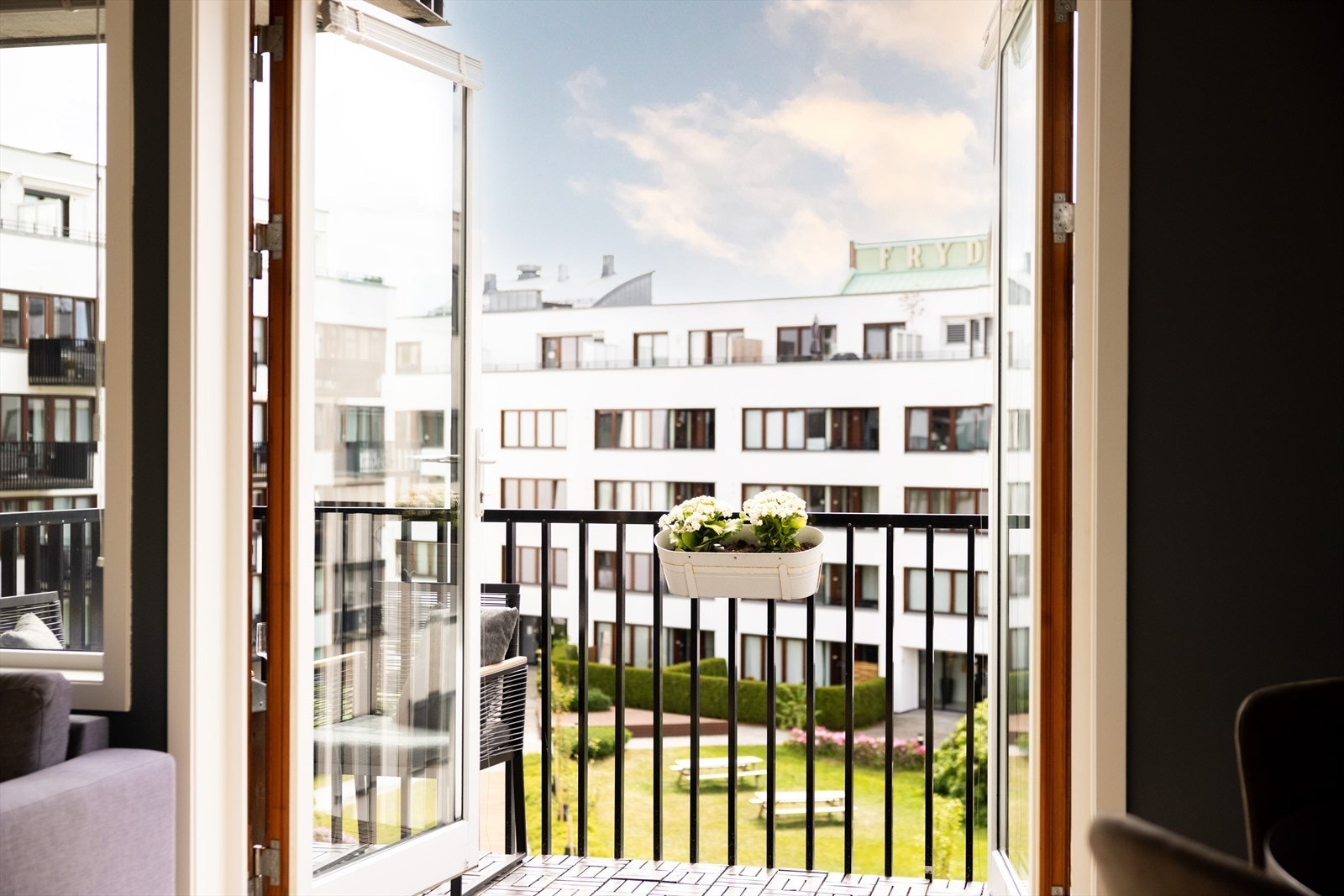 - Utgang til balkong fra stuen - Galleribilde