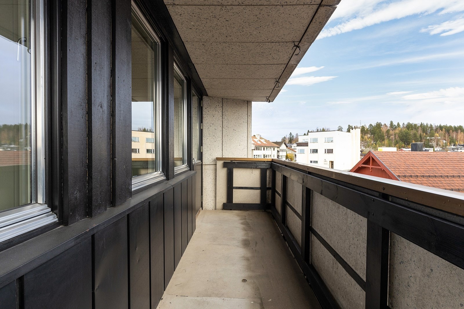 Solrik balkong i god størrelse. Galleribilde