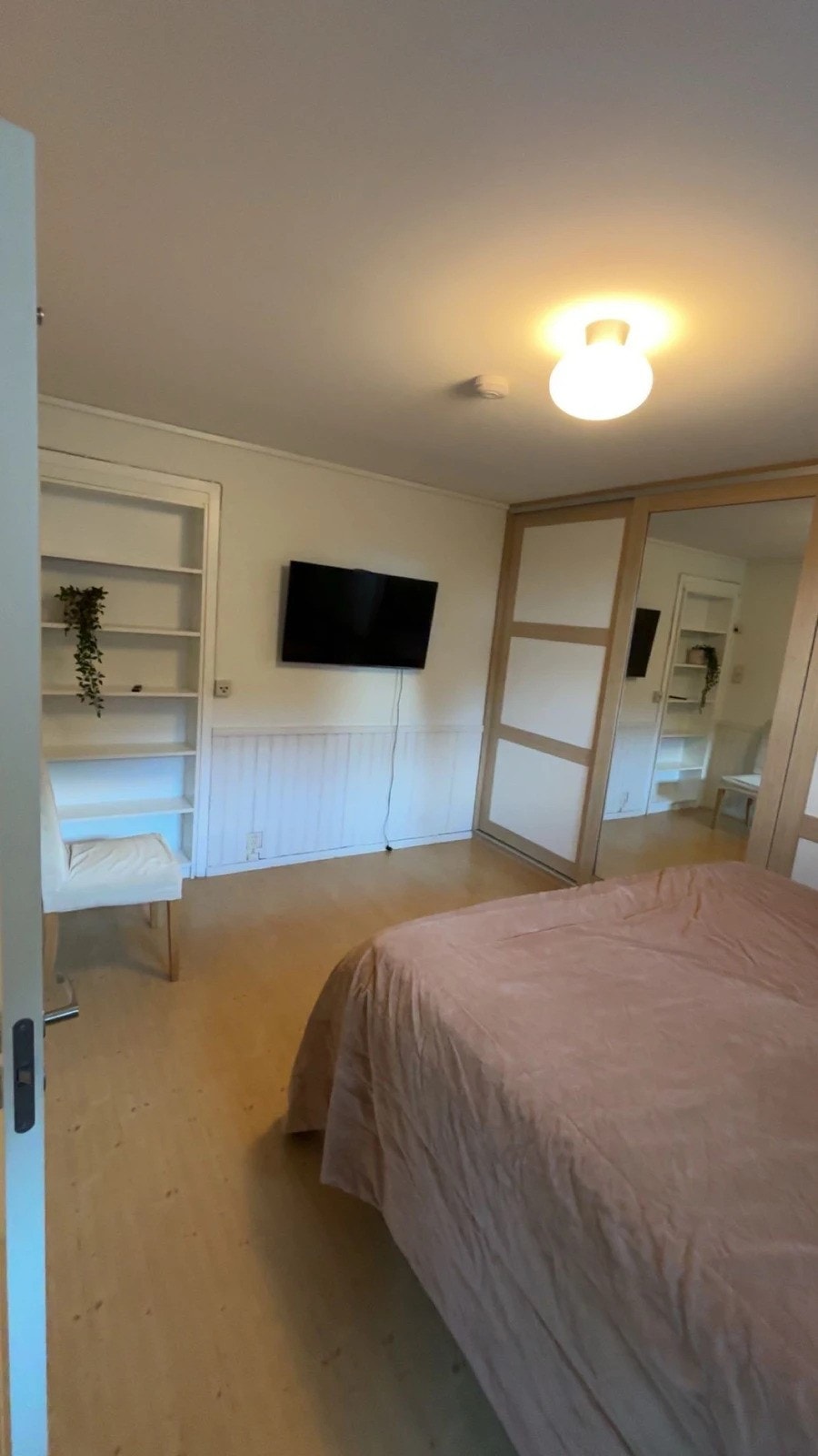 Velkommen til denne koselige studioleiligheten i Munkvollvegen 57! Galleribilde