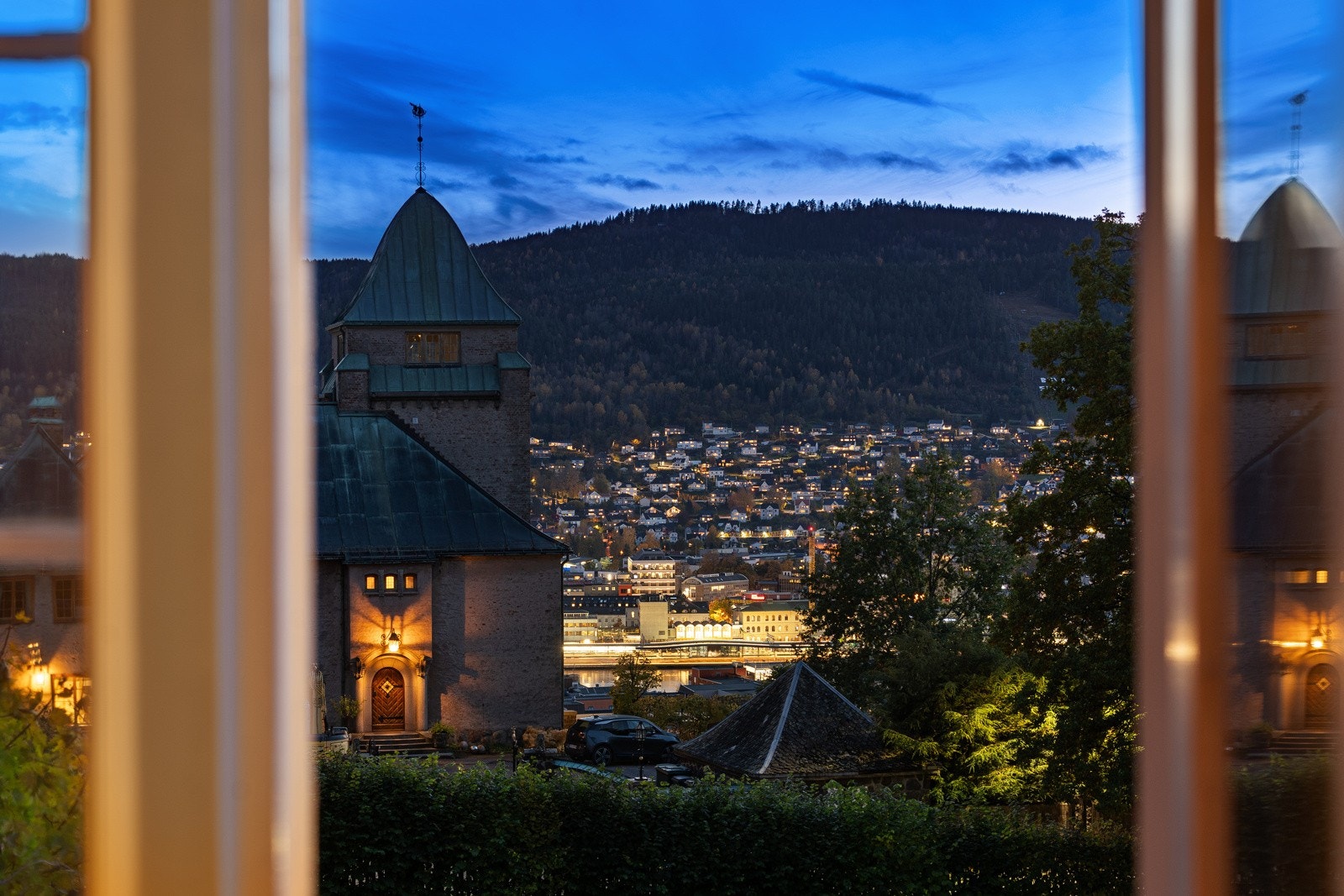 Vakker utsikt mot Borgen og byen. Galleribilde