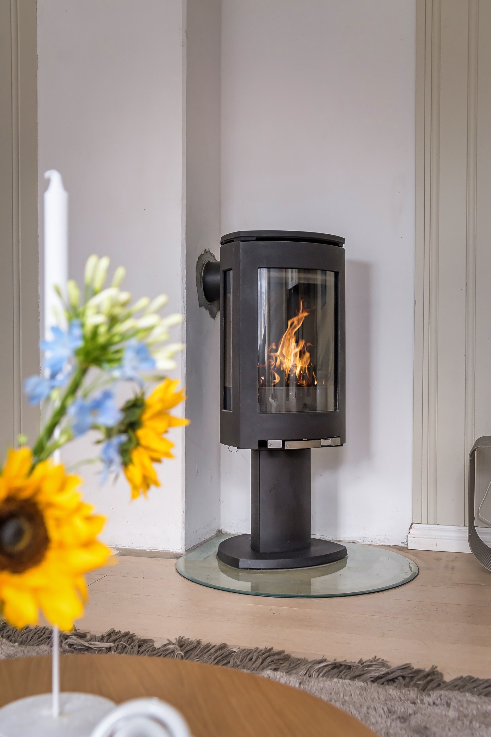 Peisovn fra 2013 som sørger for en lun og koselig stemning. Galleribilde