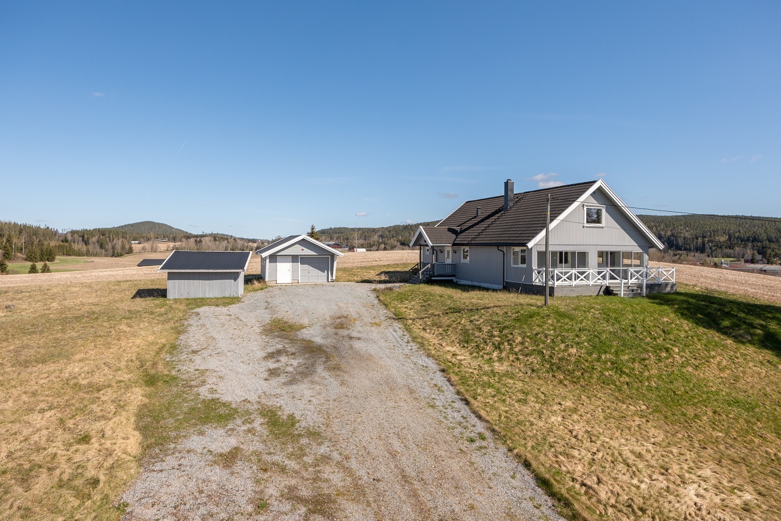 Fasade/tomt Galleribilde