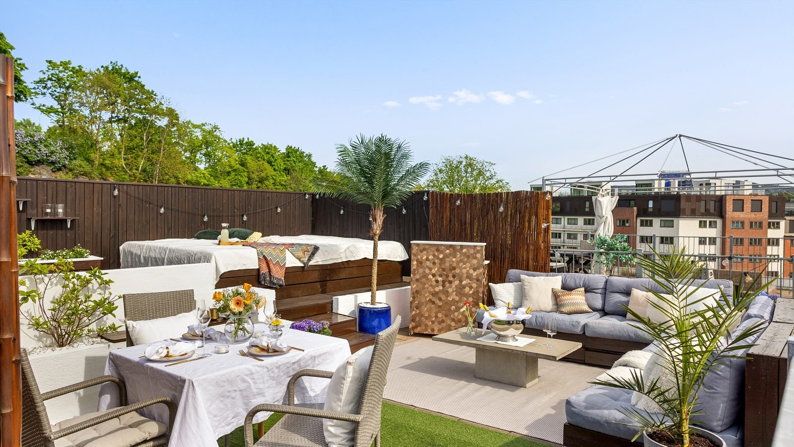 Her har du den helt eksepsjonelle takterrassen, som er på ca. 43 m². Galleribilde