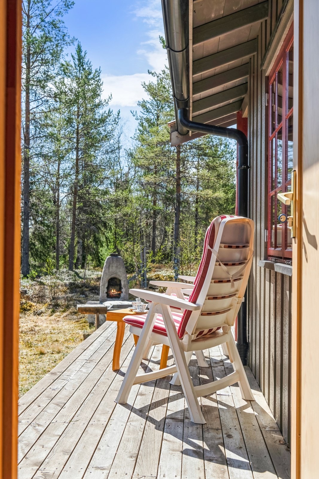 Terrasse mot øst tilknyttet bi-inngang Galleribilde